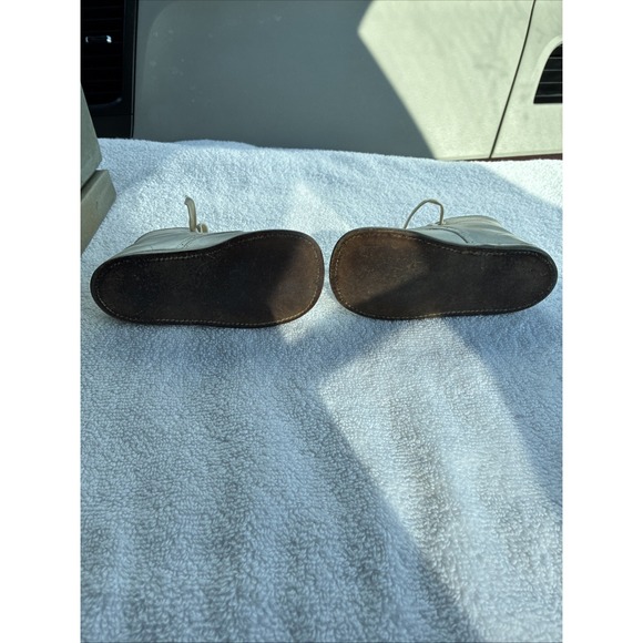 Vintage TRIMFOOT WHITE LEATHER WALKING SHOES BABY TODDLER - Picture 10 of 16